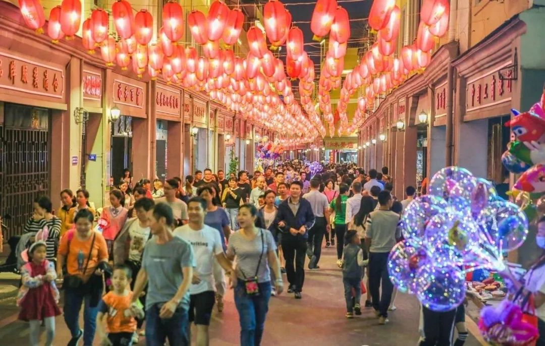 “五一”假期全國重點(diǎn)零售和餐飲企業(yè) 銷售額同比增長6.8%
